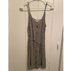 Billabong Women’s Dress Size Large Cute Buttons